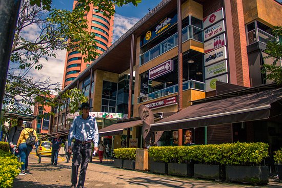 Centro comercial La Strada