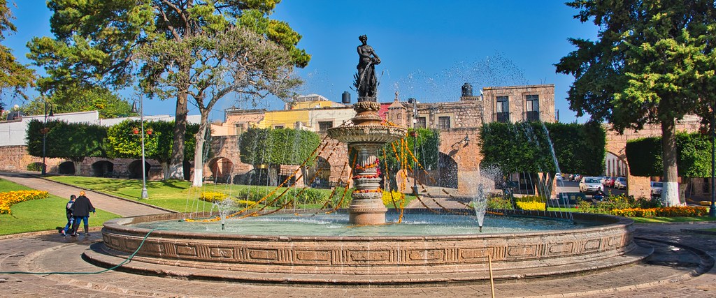 El centro de Morelia y su fuente principal la hacen un lugar para tomar las mejores fotos de México.